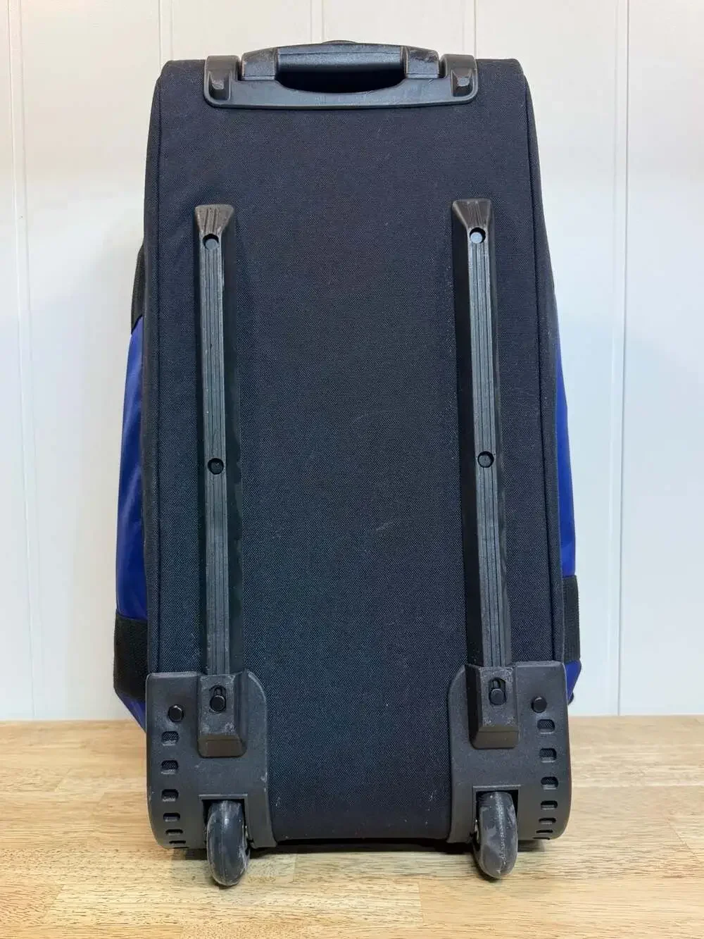 L.L. Bean Rolling Adventure Duffle Bag in Blue
